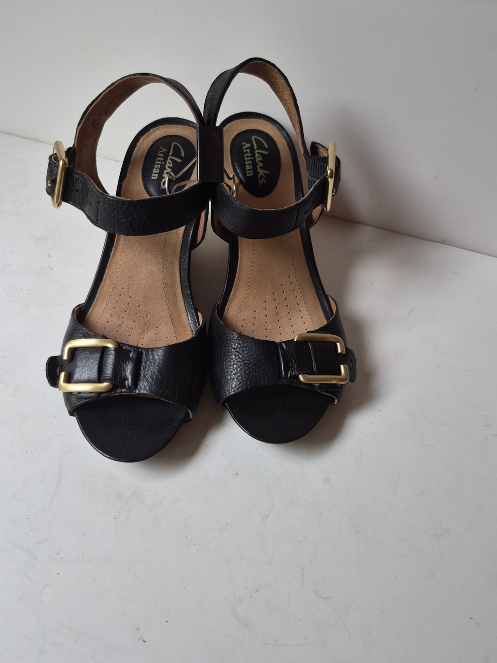 New Clarks Artisan Black Leather Buckle Wedge Sandals